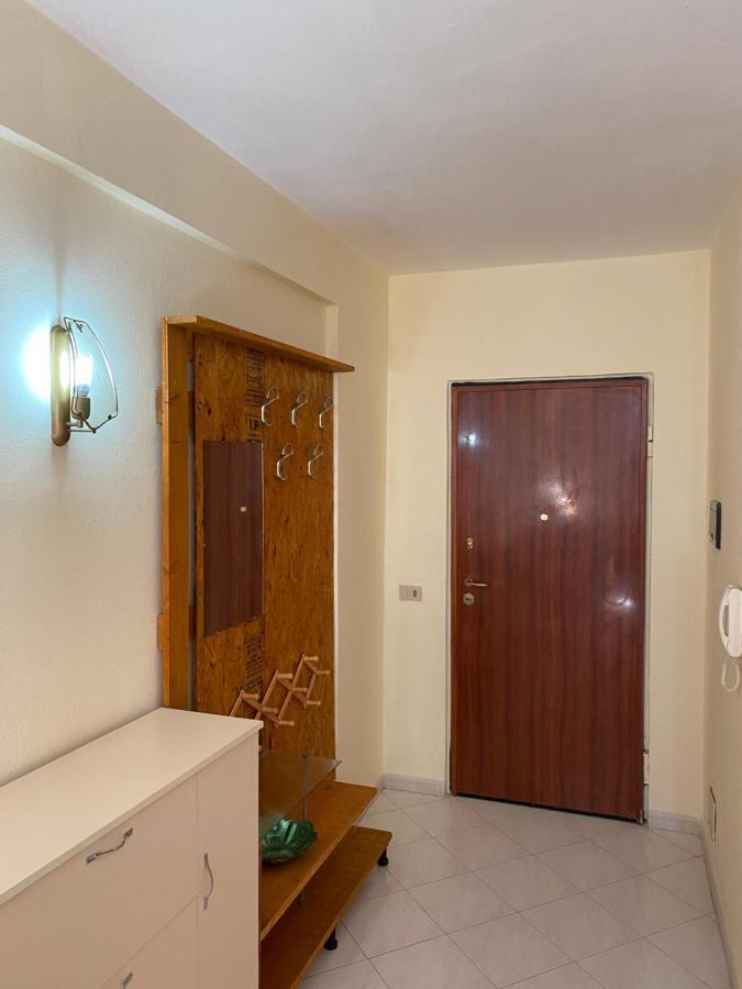 Ferienwohnung One Apartament Durrës Exterior foto